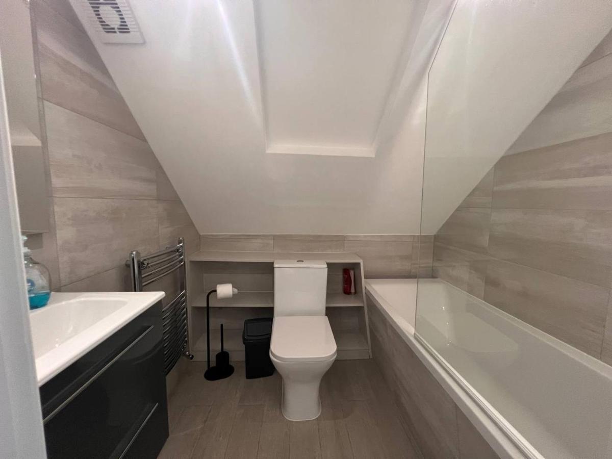Star London Finchley Road 3-Bed Haven Apartment Екстериор снимка